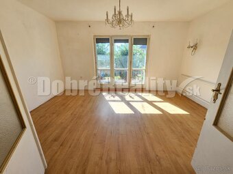 DVOJGENERAČNÝ RD - v obci Hrušovany na pozemku 735m2 - 9