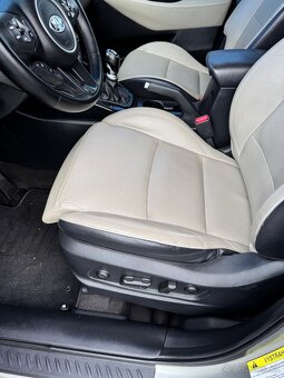 KIA Carens 1.7 CRDI - 9