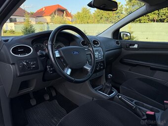 Ford Focus 1.6 benzín Ghia NOVÁ STK a EK - 9