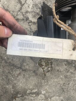 Predám: Servo čerpadlo Peugeot  / Citroën 2.0 HDi - 9