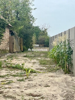 Pekný slnečný pozemok 1182 m2  na predaj - obec Čenkovce. - 9