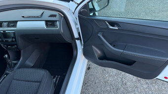 Škoda Rapid Spaceback 2018 - 9