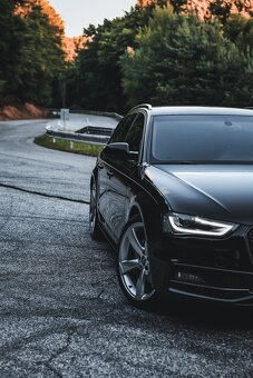 Audi A4 Avant S-Line - 9