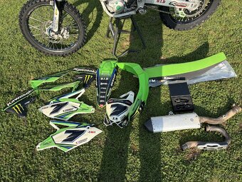 Kawasaki kxf 450 - 9