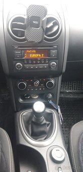 Predam NISSAN QASHQAI 2.0 benzin 4x4 - 9
