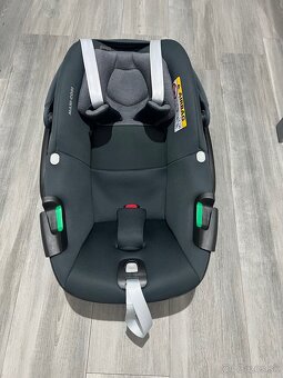 Maxi Cosi Pebble 360 + Maxi Cosi FamilyFix 360 - 9