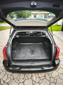 Subaru Legacy 2.0 i - 9