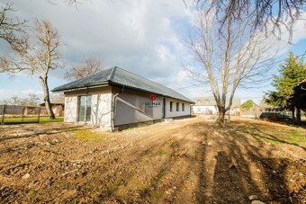NA PREDAJ – KOMPLETNE ZREKONŠTRUOVANÝ RODINNÝ DOM, LOŽÍN (15 - 9