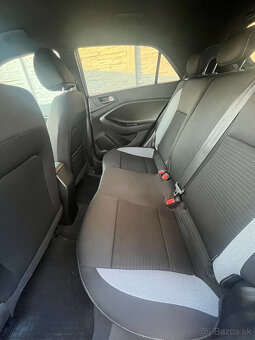 Pohodlné autíčko - 9