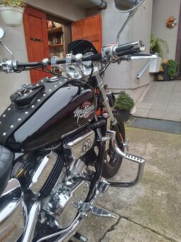 Honda VF 750 c magna - 9