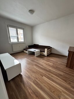 2izbový byt v centre BB - Lazovná ulica - 9