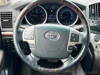 Toyota Landcruiser 200 4.5D - 9