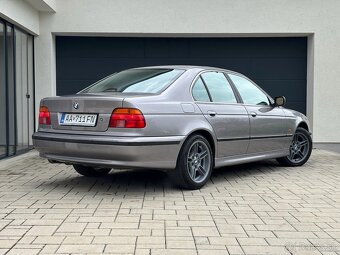 Bmw E39 528i automat - 9