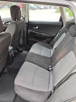 Kia Ceed SW 1,6 Benzín 85000 - 9