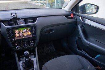 Škoda Octavia Combi. - 9