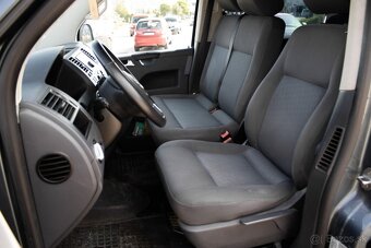 Volkswagen Caravelle 2.5 TDI 128kW (2007). - 9
