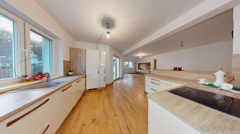 Ponúkame na prenájom moderný 6 izbový dom v Rakúsku. - 9