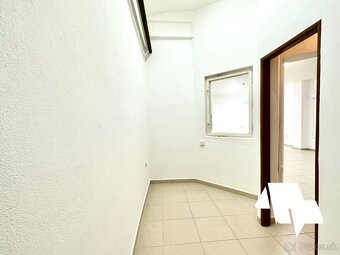 Podnájom, Obchodný priestor 76 m², Nitra-centrum - 9
