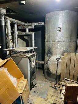 Budovy v priemyselnom areáli NA PREDAJ - 9