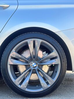 Bmw rad 5 530D GT F07 - 9