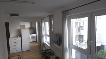 okr. Bratislava ll - Ružinov - Nivy - NA PREDAJ 1,5 izbový p - 9