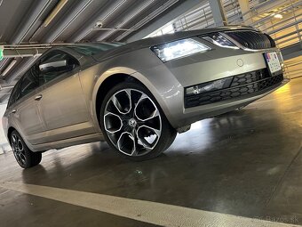 Škoda Octavia Combi 2.0 TDI Style 4x4 EU6 - 9