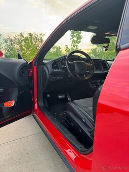 Dodge challenger 5.7 Hemi - 9