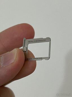 Nový Apple iPhone 4 32GB White - 9