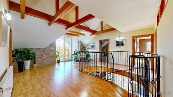 Priestranný RD s veľkorysým  12-ár pozemkom v obci Ďurďošík - 9