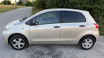 Toyota Yaris 1.0 111510 km - 9