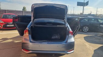 Toyota Corolla sedan 1,8 hybrid Comfot Tech + Techpack 72KW  - 9