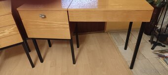 Kozmetický stolík+ nočný stolík - 9