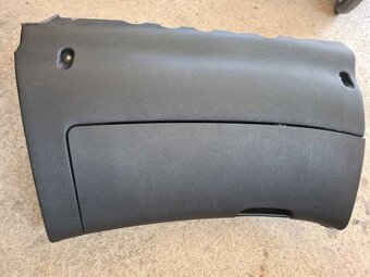 Diely interieru Škoda Octavia 2 - 9