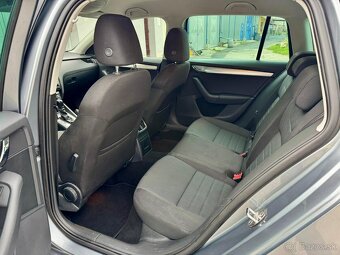 Skoda octavia 3 combi 2.0 tdi style - 9