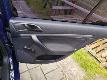 Skoda Octavia 1.6mpi 2011 - 9