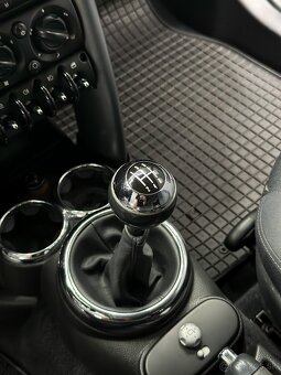 Mini Cooper 1.6 85kW facelift - 9