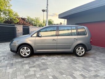 Volkswagen Touran 7miest SR - 9
