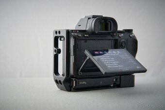 Sony A7R3 + L-bracket, SONY baterka, SD karta – TOP - 9