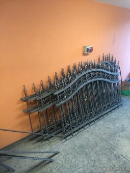 Kovové brány ploty a zábradlia - 9