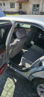 BMW e38 728i manuál - 9