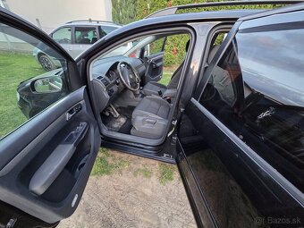 Volkswagen Touran - 9
