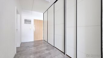 VELKOMETRÁŽNY 1 IZB.AP.BYT-TRNAVSKÁ CESTA,RUŽINOV,BRATISLAVA - 9