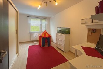 Štvorizbový byt v Dunajskej Strede – priestor, pohodlie a lo - 9