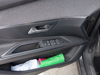 Predám Peugeot 3008 2.0 Blue HDI S&S GT Line. - 9