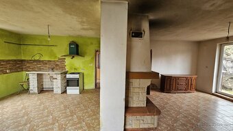 Rezervovaný_Väčší rodinný dom s pozemkom 2139 m2, Lopúchov - 9