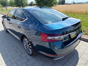 Škoda Superb 2,0tdi 110kw L&K 2022 DSG WEBASTO ŠÍBER TAŽNÉ - 9