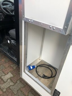 Aixam Pro D-Truck Pojízdná prodejna - 9
