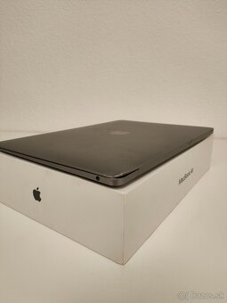 MacBook Air 2018 A1932 | i5 1.6 GHz | 8 GB RAM | 128 GB SSD - 9