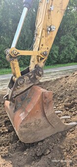 Pásový bagr CAT 320, rok výroby 2019, 8.495 motohodin - 9