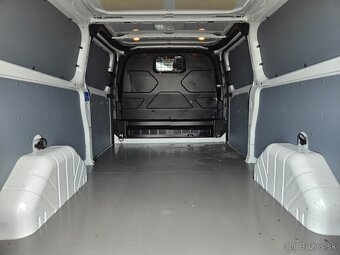 Ford Transit Custom L2H1 2.0TdCi 131hp - 2018 - 9